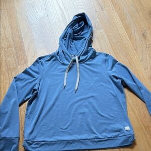 Vuori cropped hoodie